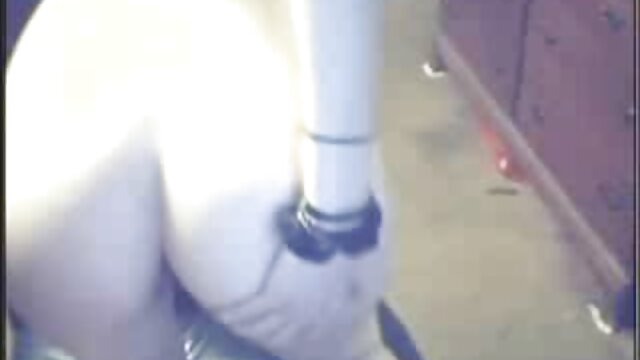 Cô gái cong cung cấp fuck tuyệt vời. Dudes thổi trong miệng phim xlxx han quoc của cô ấy