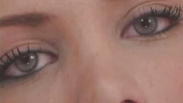 SEXY PHÙ xxx hang quat HỢP VỚI CHÂU Á MILF TIA FUCKS MÁY DILDO ROBOT