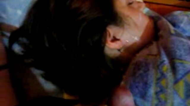 Hút phim xlxx han quoc và chị một lớn một