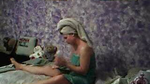 Cô gái video xxx han quoc xinh đẹp làm hài lòng một Stud đã kết hôn