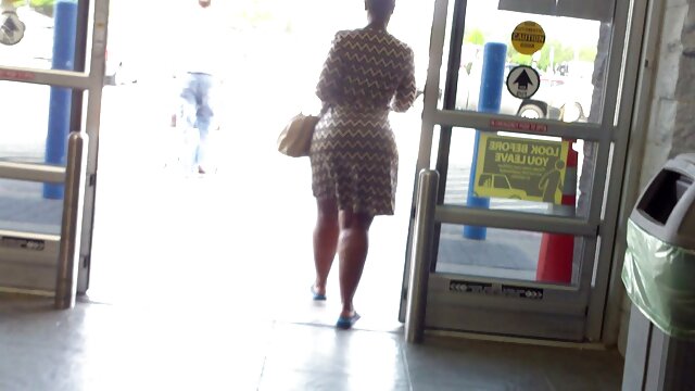 Dava Foxx và Lily Cade có vui vẻ xxx hàn quốc trên một chiếc giường màu hồng